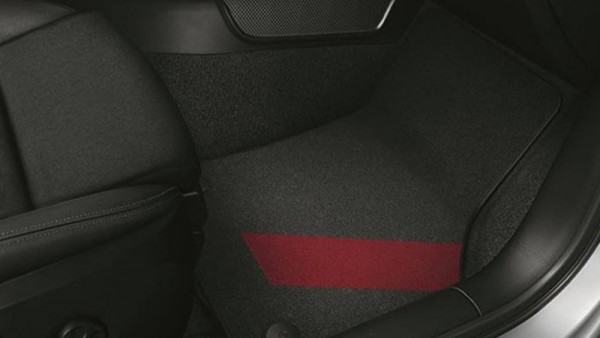 Textil-Fußmatten Original Audi A3 8V Dekor Matten Misanorot 4er Satz