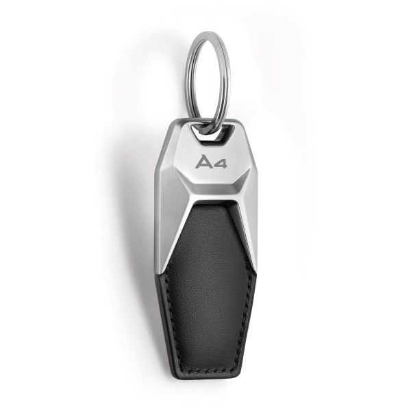 Audi A4 ab 2021 Schlüsselanhänger personalisiert mit Gravurtext