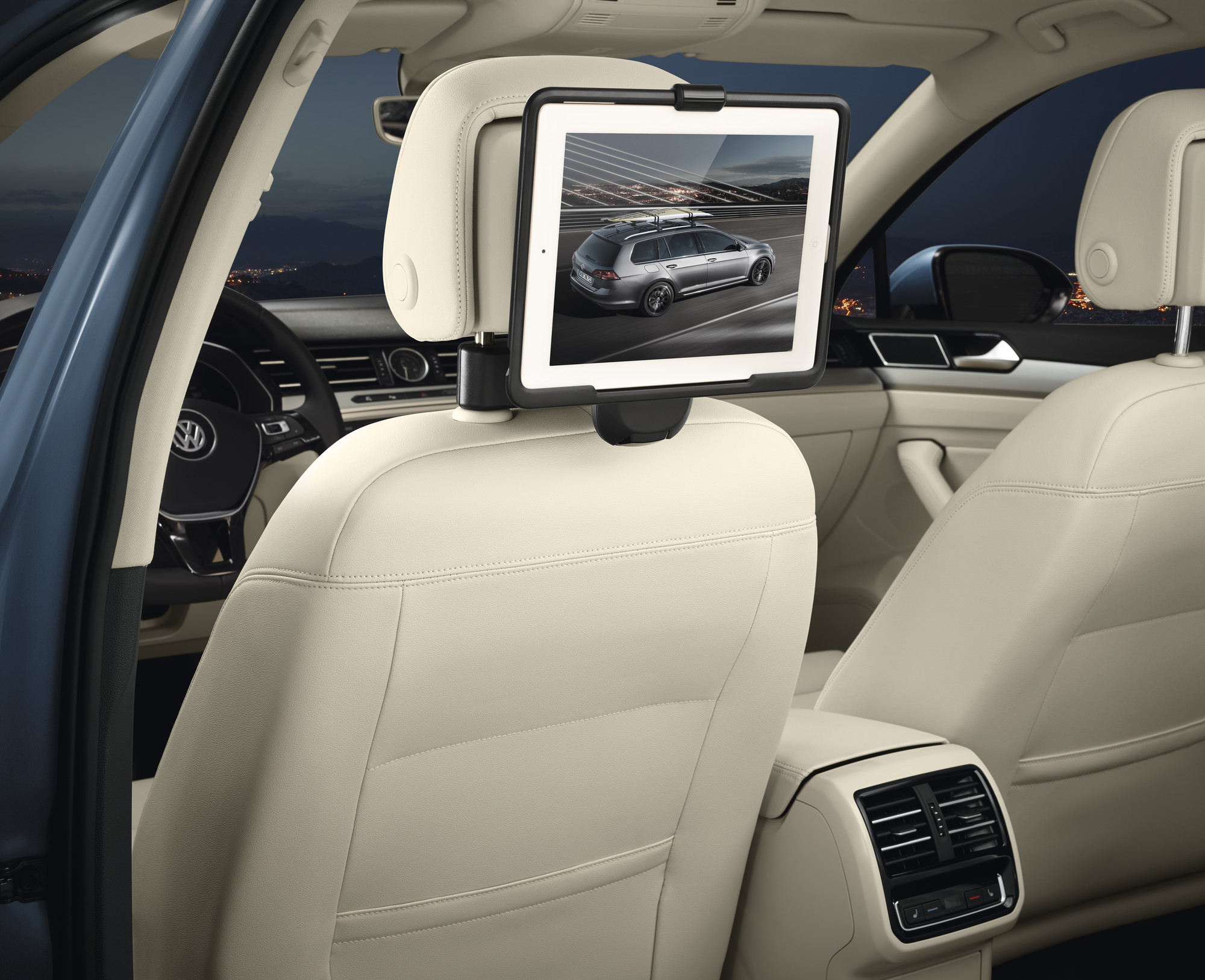 Halter für Apple iPad VW Original Reise & Komfort System
