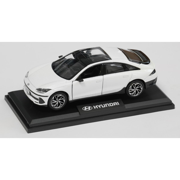 Original Hyundai IONIQ 6 Modellauto Maßstab 1:38 Miniatur Modell weiß KLG70AZ110WH